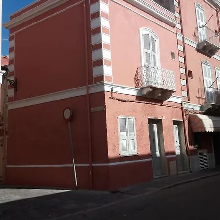 Casa Tipica Carlofortina 度假居